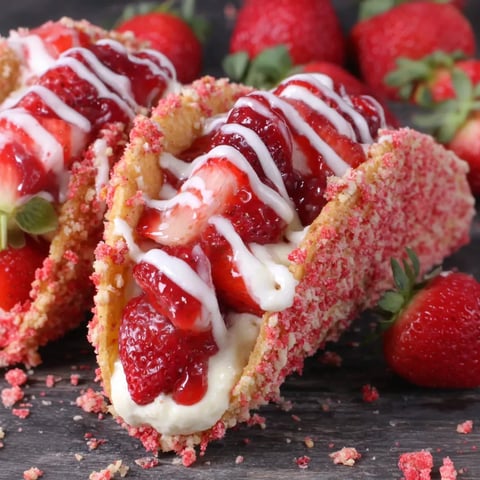 Strawberry Crunch Cheesecake Tacos.